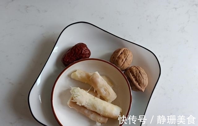 黑芝麻糊|冬天黑芝麻不要单独吃，加此3样才大补，每天1碗，身体猛如虎