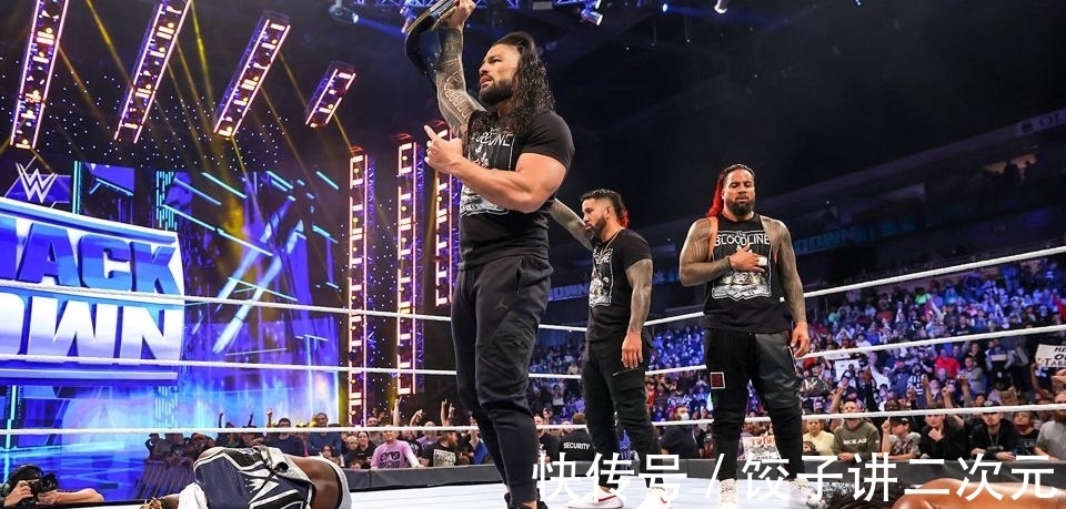 昨日SD收视率大幅上升,罗曼人气不减!AEW相形见绌,再遭滑铁卢