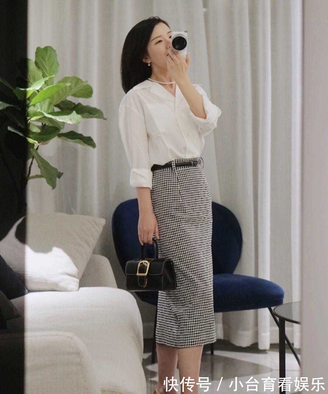 半身裙|三四十岁女人穿半身裙，记住“3个”搭配技巧，洋气显瘦又减龄