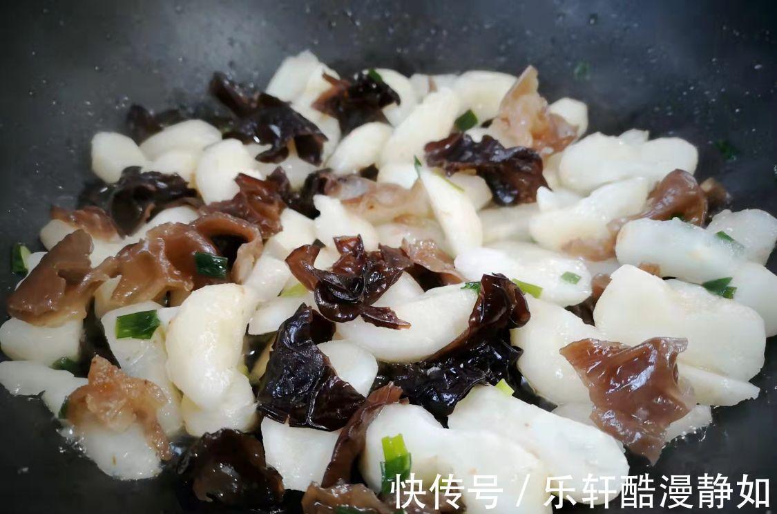 冬季最该吃的不是山药，而是它，三天两头炒一盘，清热润肺真不错