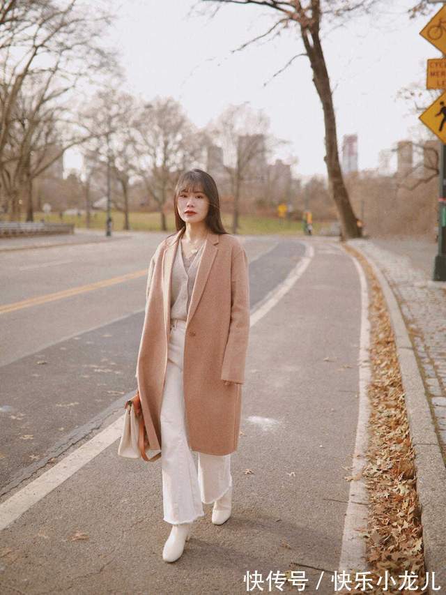 美女 秋冬大衣内搭选什么才好看，记住几个搭配技巧，让你变成大美女