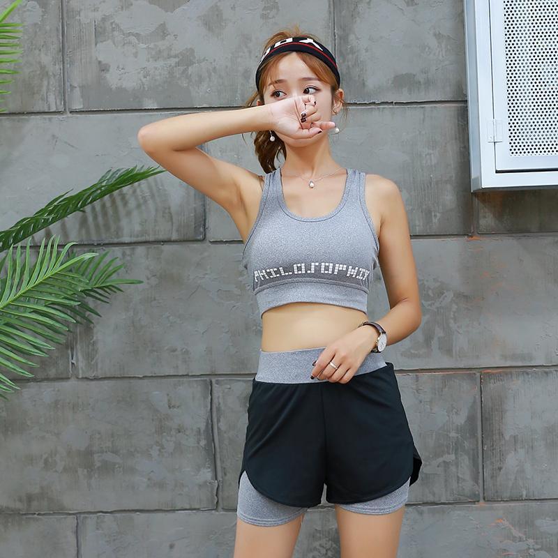 蜜桃臀|时髦休闲的运动套装舒适又帅酷,运动和美一个都不能少
