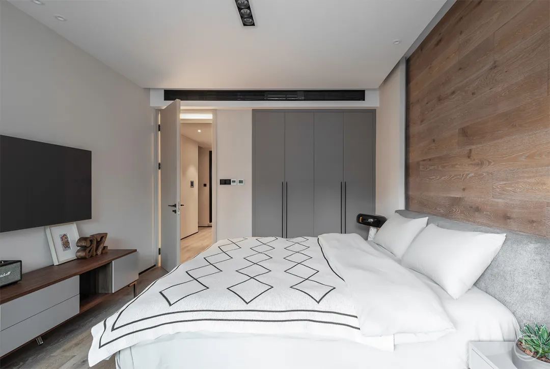 朴素|280㎡现代简约,简单朴素的空间,精致文艺的装饰,满屋轻松惬意