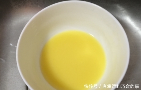 入春,可多吃糯米糍,不煎也不炒,蒸一蒸就能吃,香甜更软糯