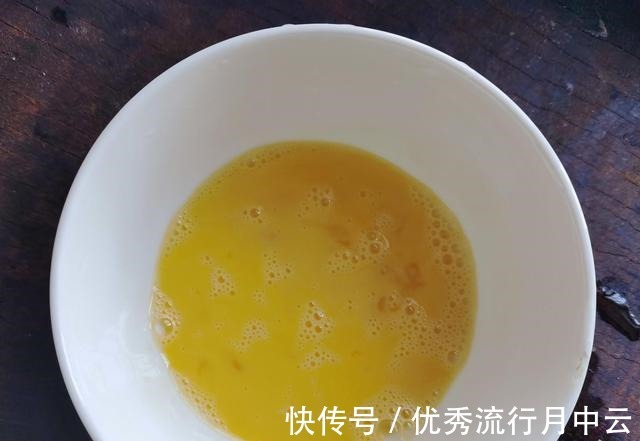 一块豆腐，两道菜，10元左右，小老百姓的小日子，就这么造！