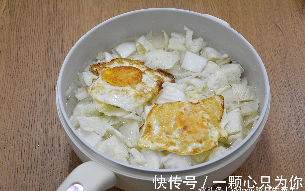 天冷特爱一道白菜豆腐,菜嫩汤鲜百吃不厌,上班族回家轻松做