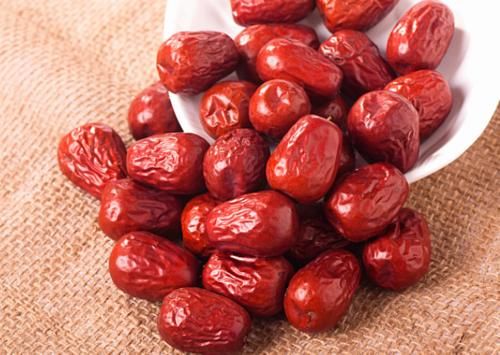 清除皱纹的4种食物，红枣排最后，“榜首”常吃，肌肤或能更通透