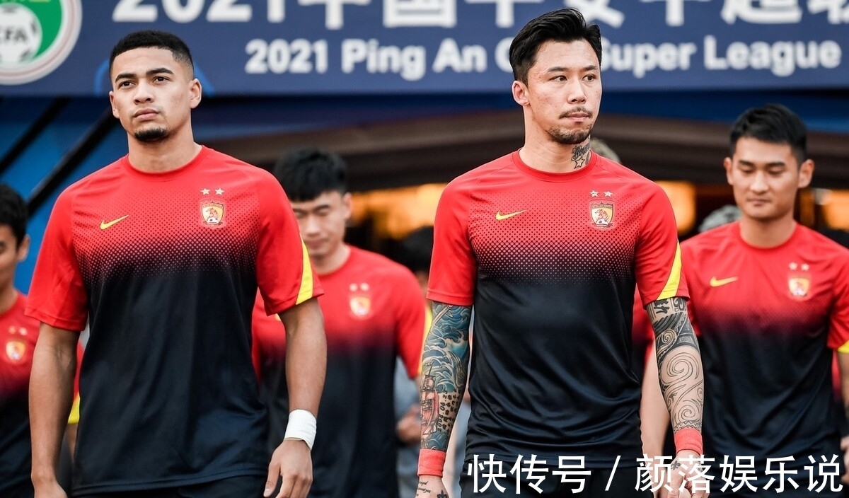 恒大|曝上港已锁定7名新援,含恒大2人,记者:它要为上海办亚洲杯献礼
