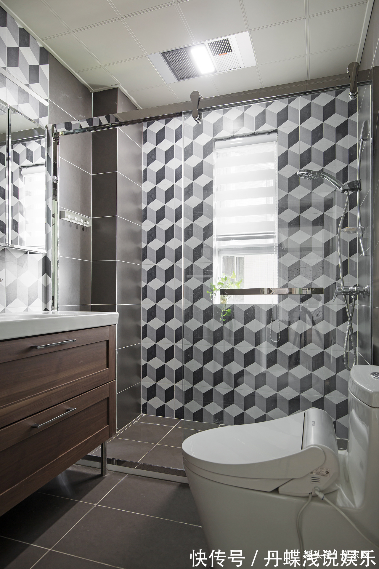 玻璃房|现代北欧玻璃房厨房设计,烹饪之余,望向玩闹的孩童,是一种幸福