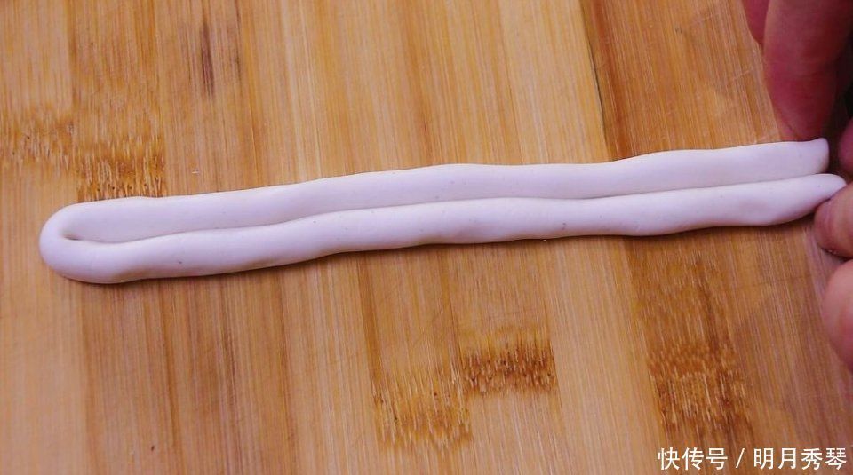 白糖和糯米粉还能这么吃,第一次吃就吃上瘾了,外酥里糯