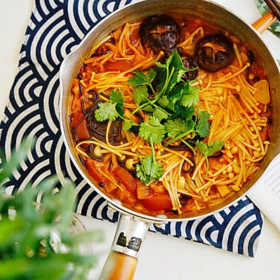 香辣鲜菇蕨根粉｜热气腾腾幸福感