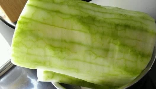 减肥|腹部赘肉一圈圈，平时多吃这4种“刮油菜”，排油脂促减肥