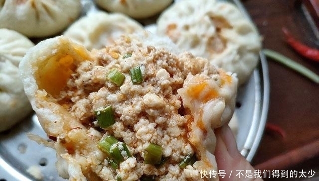 植物蛋白|最近大爱用它蒸包子,1元买2块,捏碎调成馅,嫩乎乎的真好吃