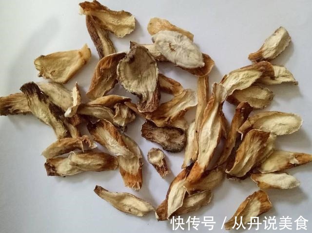 血脂|牛奶会加重高血脂医生若想降脂，吃2物，喝3水，血管或变干净