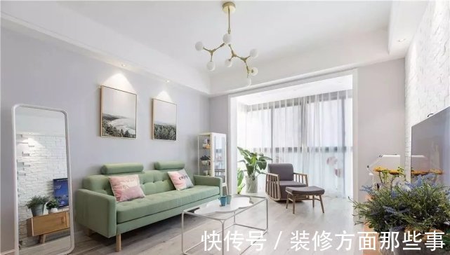 一字型|朋友来了都没地方坐?小户型沙发这样选,很实用!