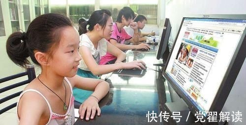 自学|6岁女孩自学舞蹈,当做到这个动作时,宝妈红着脸制止了孩子