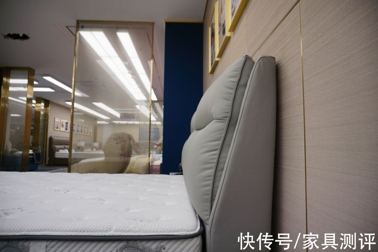 助眠系|芝华仕5星床垫测评：温和“助眠系”套床，一秒切换酣睡模式