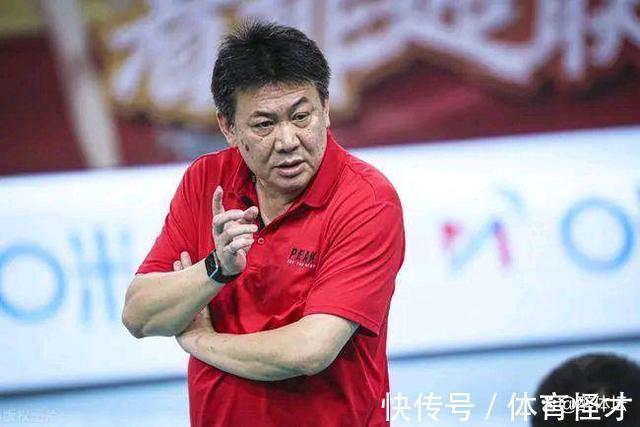 主攻线|女排继续公布1助教被质疑!李盈莹最佳对角成疑,江苏集体进国家队