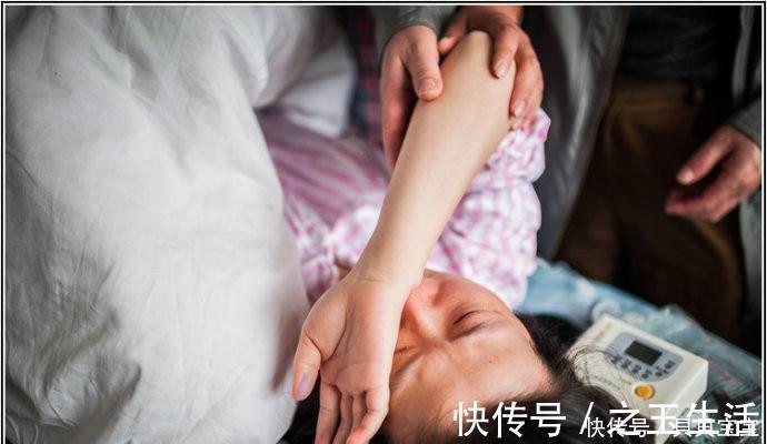 产妇们|宫缩时产妇疼得“死去活来”,胎儿是啥感觉,看完憋住别笑