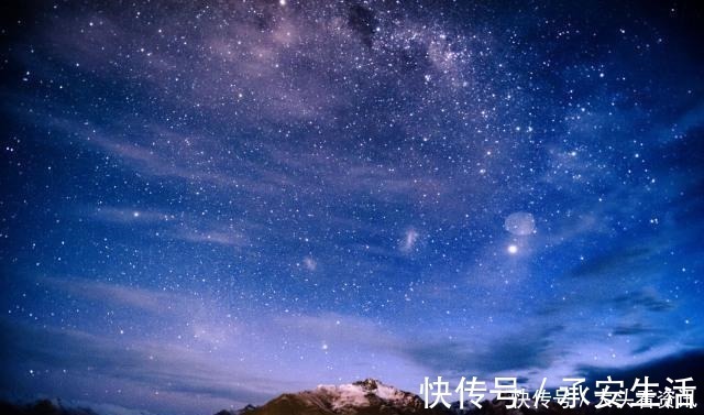 闲人!3首夜色古诗词几时归去,作个闲人。对一张琴,一壶酒,一溪云