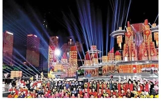 網(wǎng)傳2022年春晚語(yǔ)言類節(jié)目，已經(jīng)通過兩次審查，你們最期待誰(shuí)？