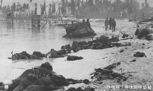 罕见|罕见老照片:二战美日太平洋战争,海滩上布满了战亡的士兵尸体!