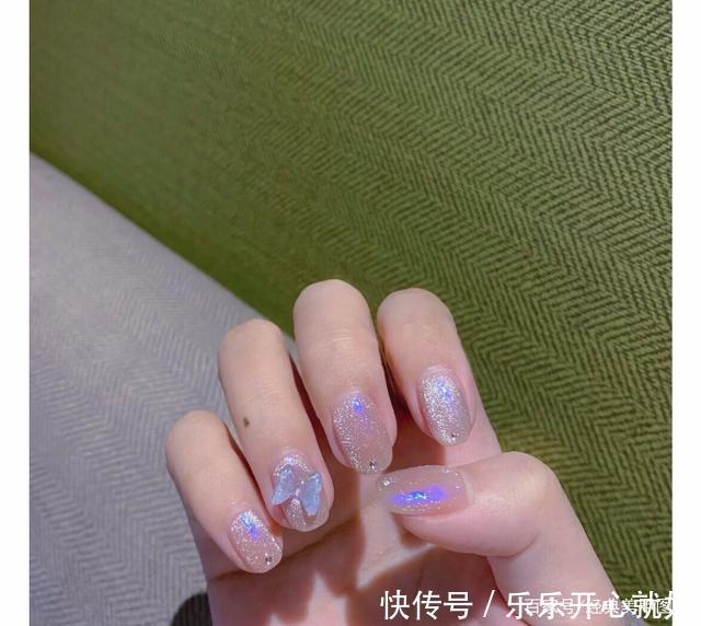 美酱|高级又干净的猫眼石美甲,在逃公主专属美甲,集美们快来选图啦!
