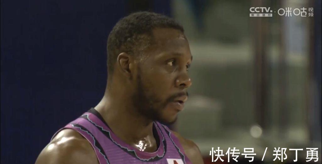 山东队|陈培东哈德森合砍54分,吉伦沃特拿到20分,山东男篮险胜江苏队