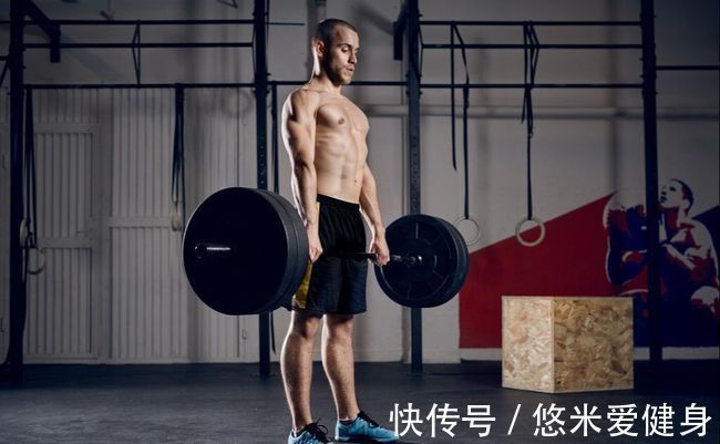 倒三角|背部肌肉的训练方法，3个部位8个动作，帮你打造完美倒三角身材