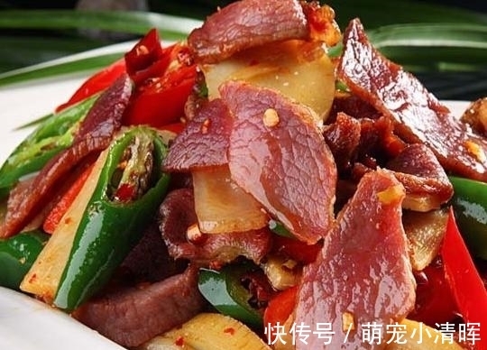 腌制腊肉，别只会放盐，多加这3种香料，腊肉醇香美味口感好！