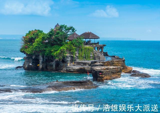 恶魔岛|藏在巴厘岛附近的“恶魔岛”，景色美如人间秘境，现成网红打卡地