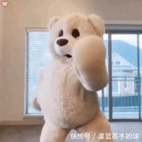 秀场|在华丽的时装背后,那些极具创意的秀场场景设计(上)