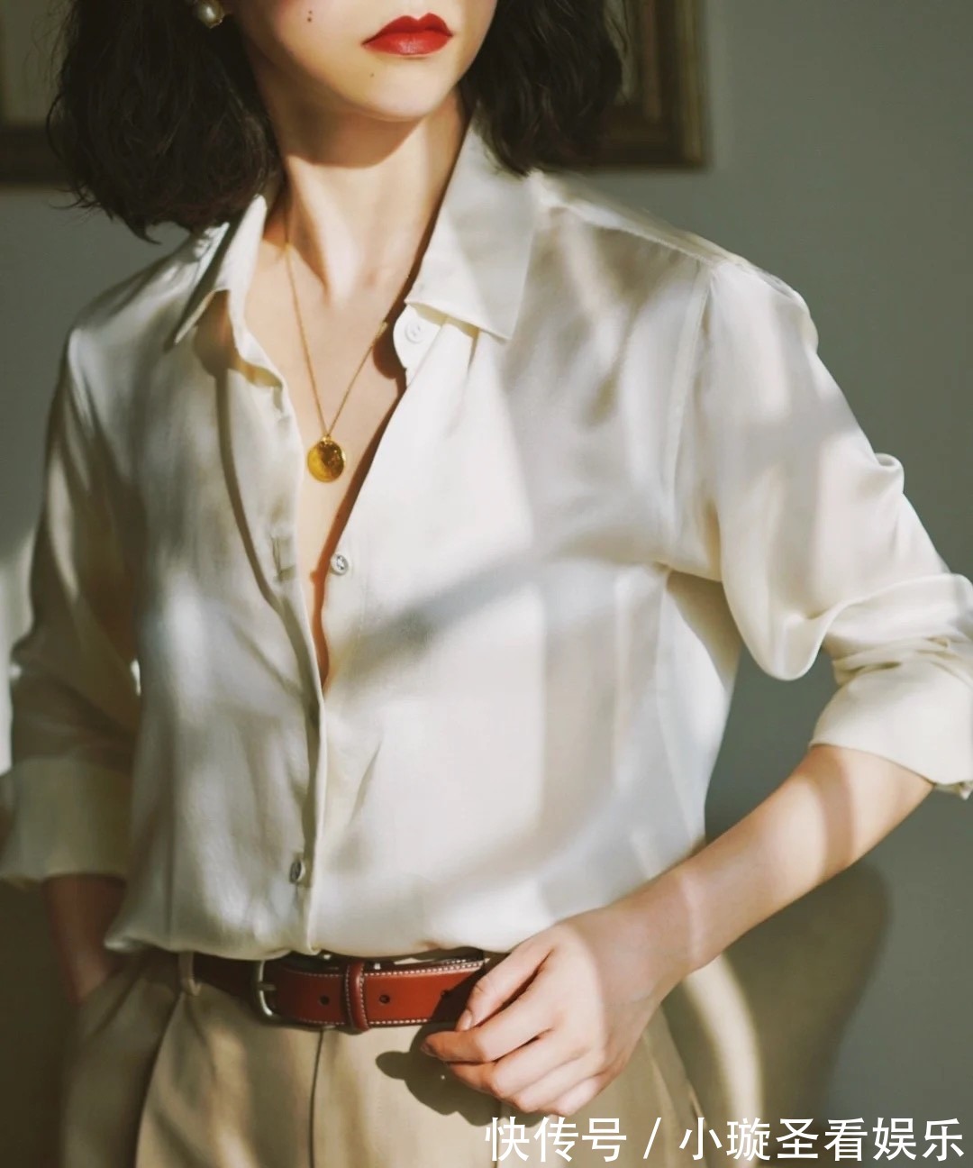 女人|今年火了一条裤子叫:卡其裤,高级知性,很适合三四十岁的女人