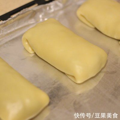 牛肉馅料|#安佳马苏里拉芝士挑战赛#芝士牛肉烤包子