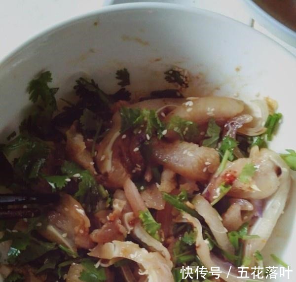 酒店|只有做夏天才是猪耳朵美味,且味道一点也不比酒店差