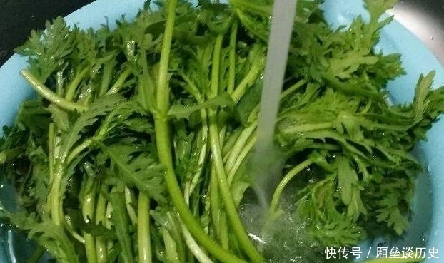 自然|失眠就怕这菜，每天吃一盘，安神无梦，睡到自然醒，黑眼圈消失