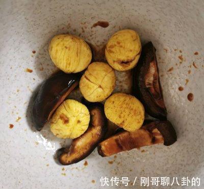 香菇|分享一道板栗糯米鸡,好吃到停不下筷子