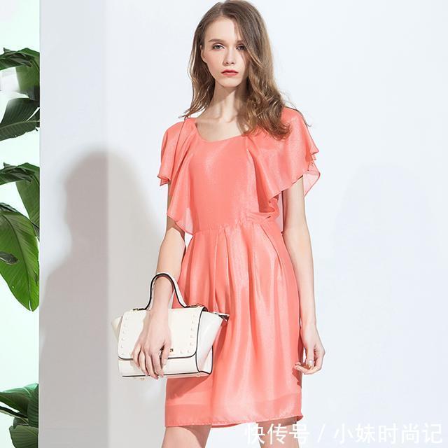 ol 30岁职场女神应该选这样的职业装,穿出成熟优雅的气质和魅力