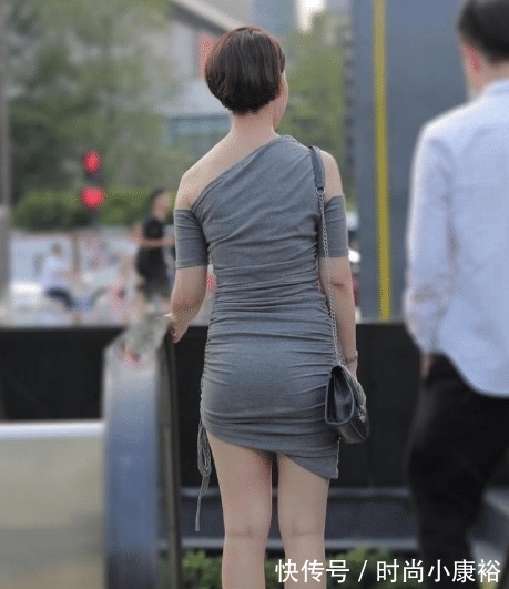 露肩|斜领露肩短款裙，时尚靓丽，精致十足