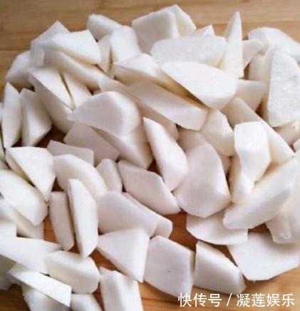 山药排骨汤|晚上易失眠隔三差五喝点“它”,几块钱一斤,常吃睡眠好有精神