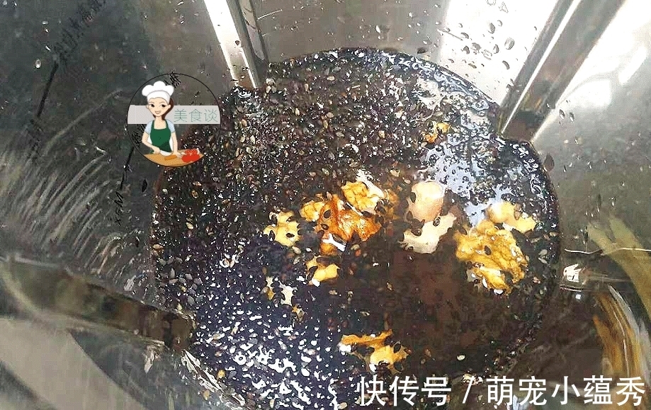 黑米|秋天女人早餐多喝它,比牛奶豆浆强,黄体酮含量高,养颜乌发补气血