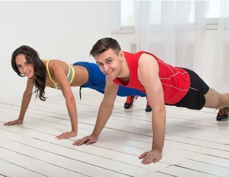 医生|俯卧撑一次做“多少”才算合格医生“这个数”8成男孩子做不到