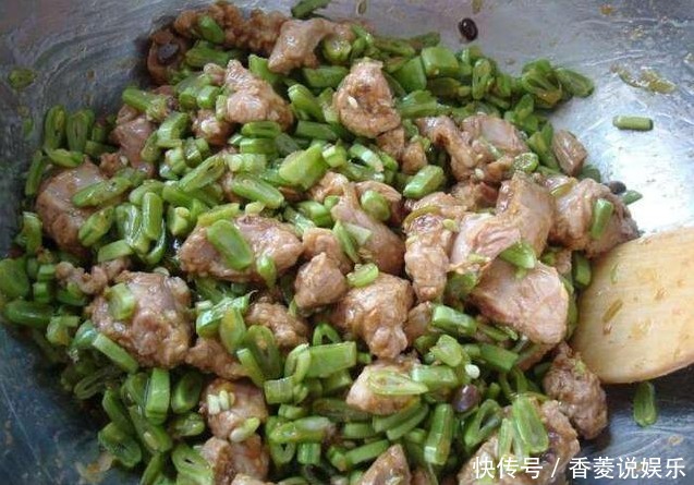 不要惊讶,它确实能包包子,而且比肉馅包子更香,还不腻人