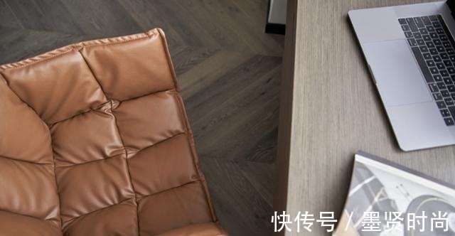 沙发墙|这是我见过最新潮的家,悬空电视墙,沙发墙、走廊极致利用,聪明!