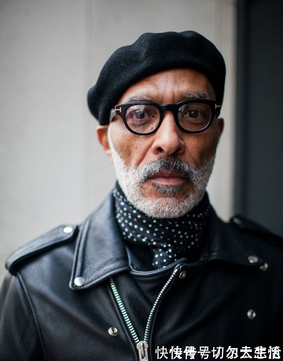 loro 卷福基努里维斯,在打造绅士这点上心有灵犀