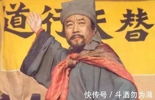 关胜&宋江被害死后,为何吴用不起兵造反为其报仇?专家:有这三人在