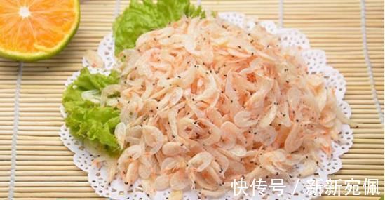 補鈣|年紀越大，膝蓋老化越嚴重，與其吃大把鈣片，不如多吃3種食物