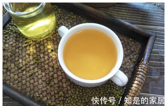 清澈|熬绿豆汤总发红?教你正确做法,豆汤清澈透绿,三伏天正好喝