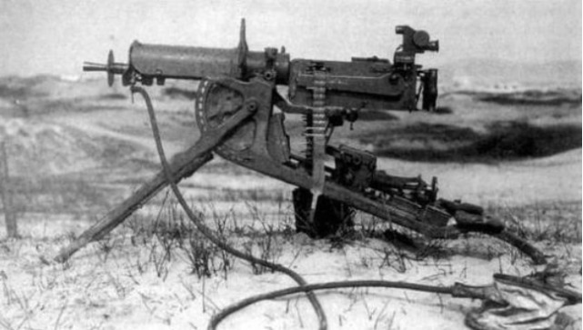 马克沁|李鸿章第一次见马克沁机枪,没问价格而是问了一个问题,让人听后心酸