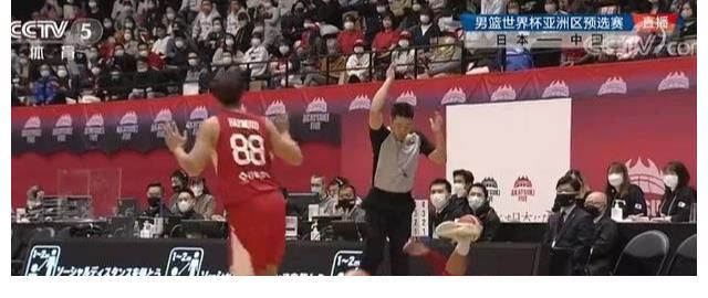 nb扬言要复仇的日本男篮，被中国男篮打到自闭，张本天杰依旧很脏